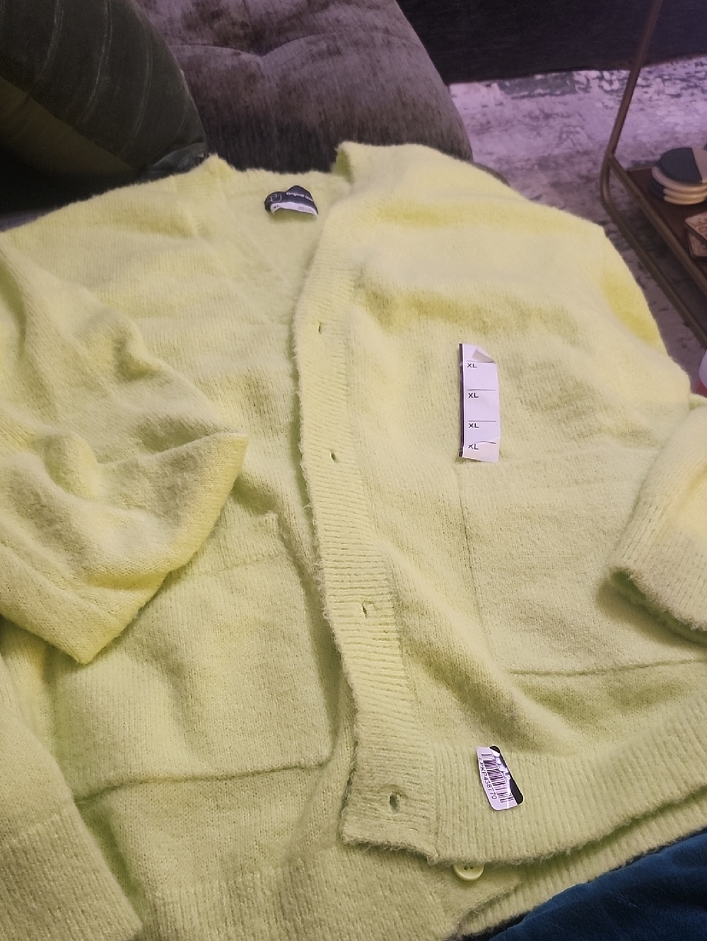 Original Use New Soft Chartruese Cardigan Women's V-Neck Sweater W/pockets Sz.XL - Picture 3 of 10